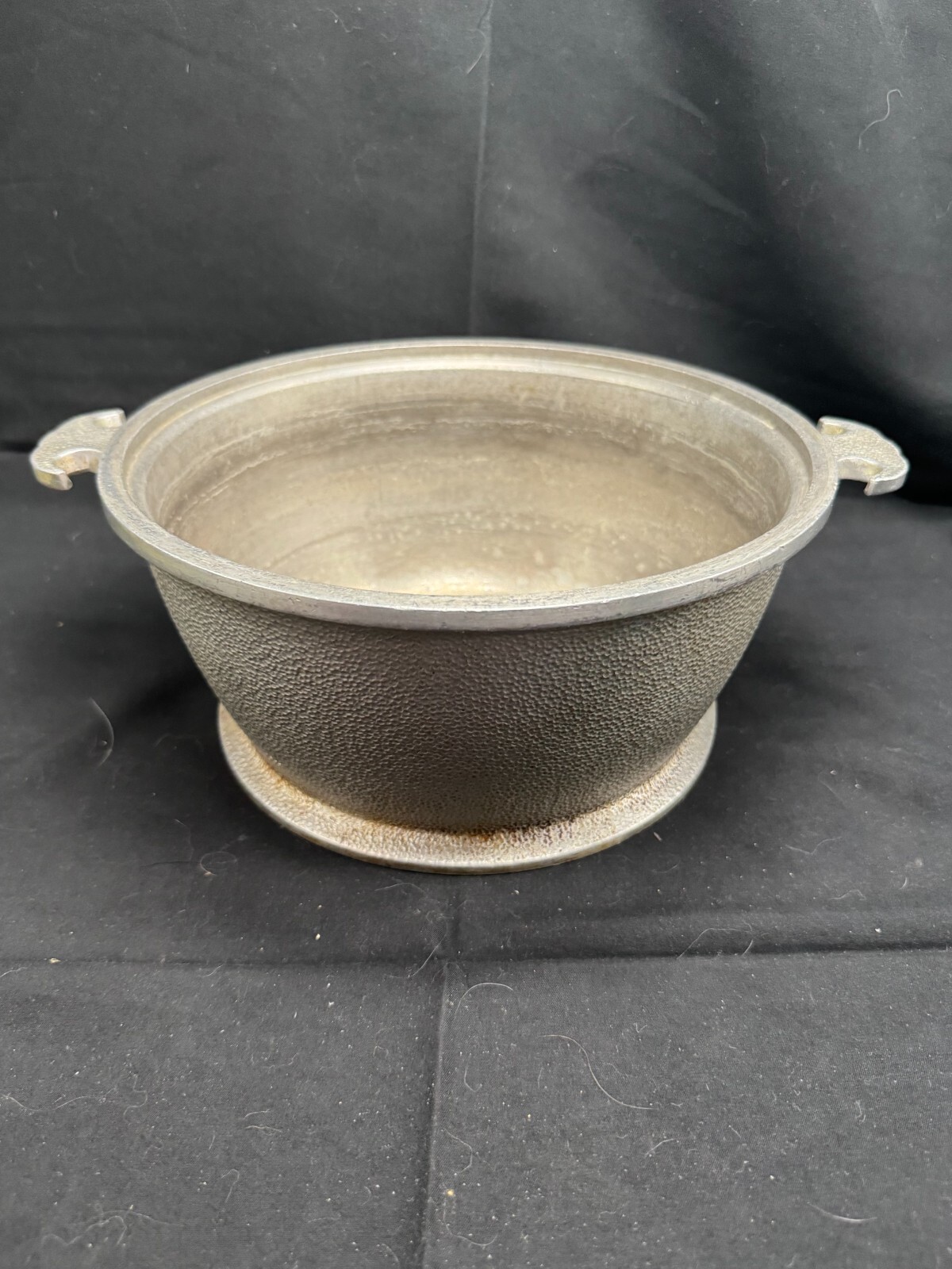 Vintage Guardian Service 9" Hammered Aluminum Dutch Oven Pot No lid