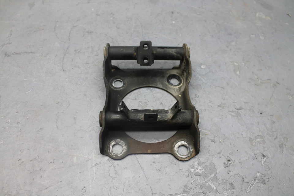 1986 YAMAHA VIRAGO 700 ENGINE MOTOR MOUNT STAY BRACKETS - Image 3 of 4