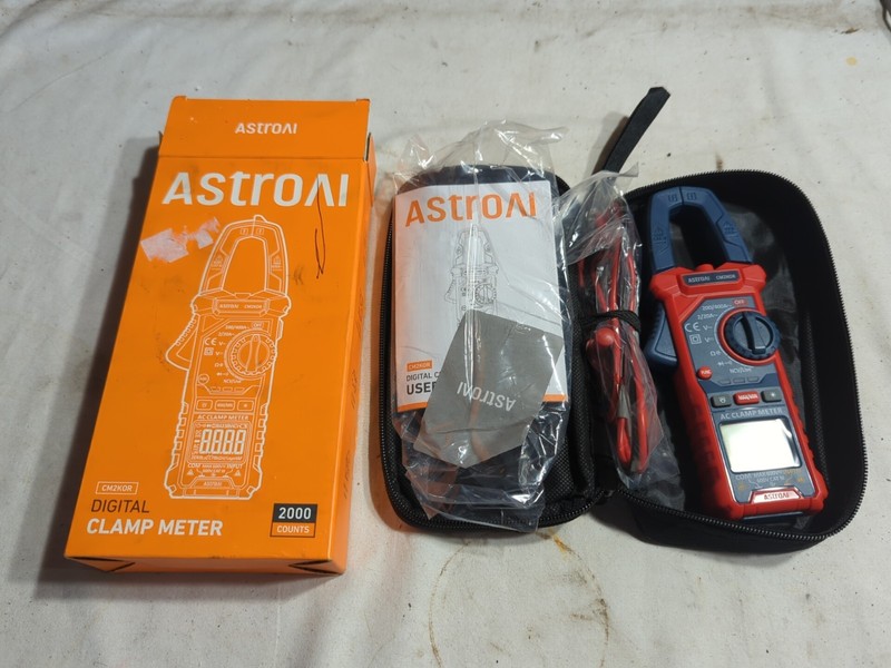 AstroAI Digital Clamp Meter Multimeter 2000 Counts Amp Voltage Tester