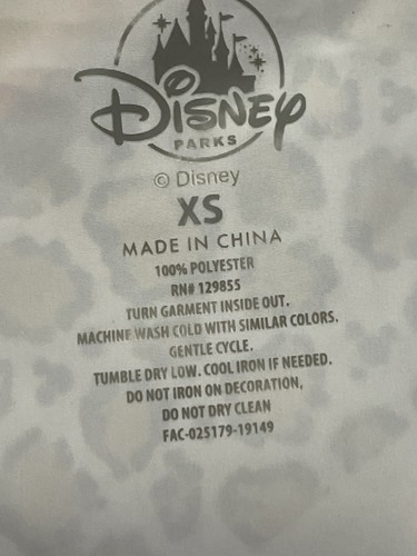 Disney Parks Animal Kingdom 2019 Fichwa Fellow Windbreaker Jacket Womens Size XS - Picture 8 of 12