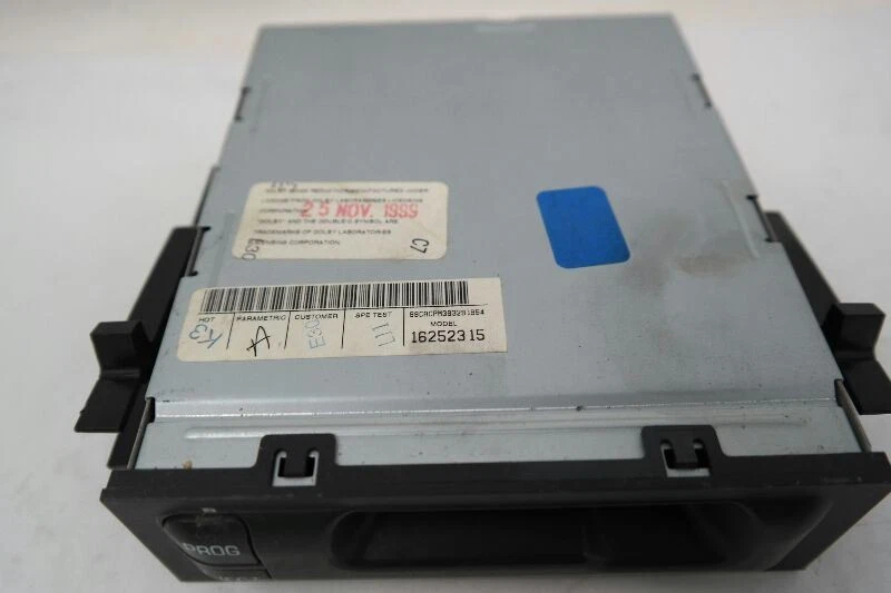 95 96 00 01 02 CHEVY SUBURBAN 1500 AUDIO EQUIPMENT REMOTE CASSETTE PLAYER - Image 2 of 4