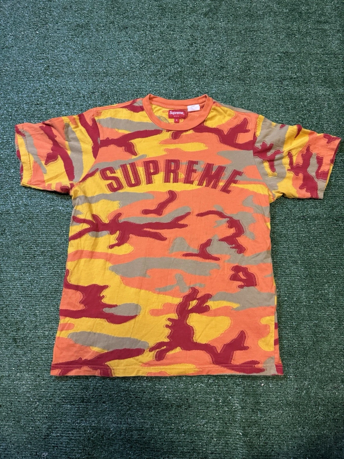 Petit t shirt camouflage marqueterie suprême
