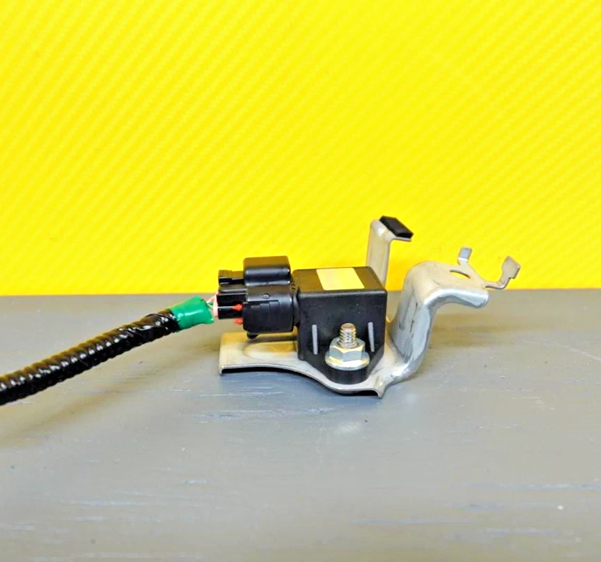 2021-2025 LEXUS IS350 LATERAL ACCELEROMETER ACCELERATION SENSOR 89191-22020 OEM - Image 2 of 4