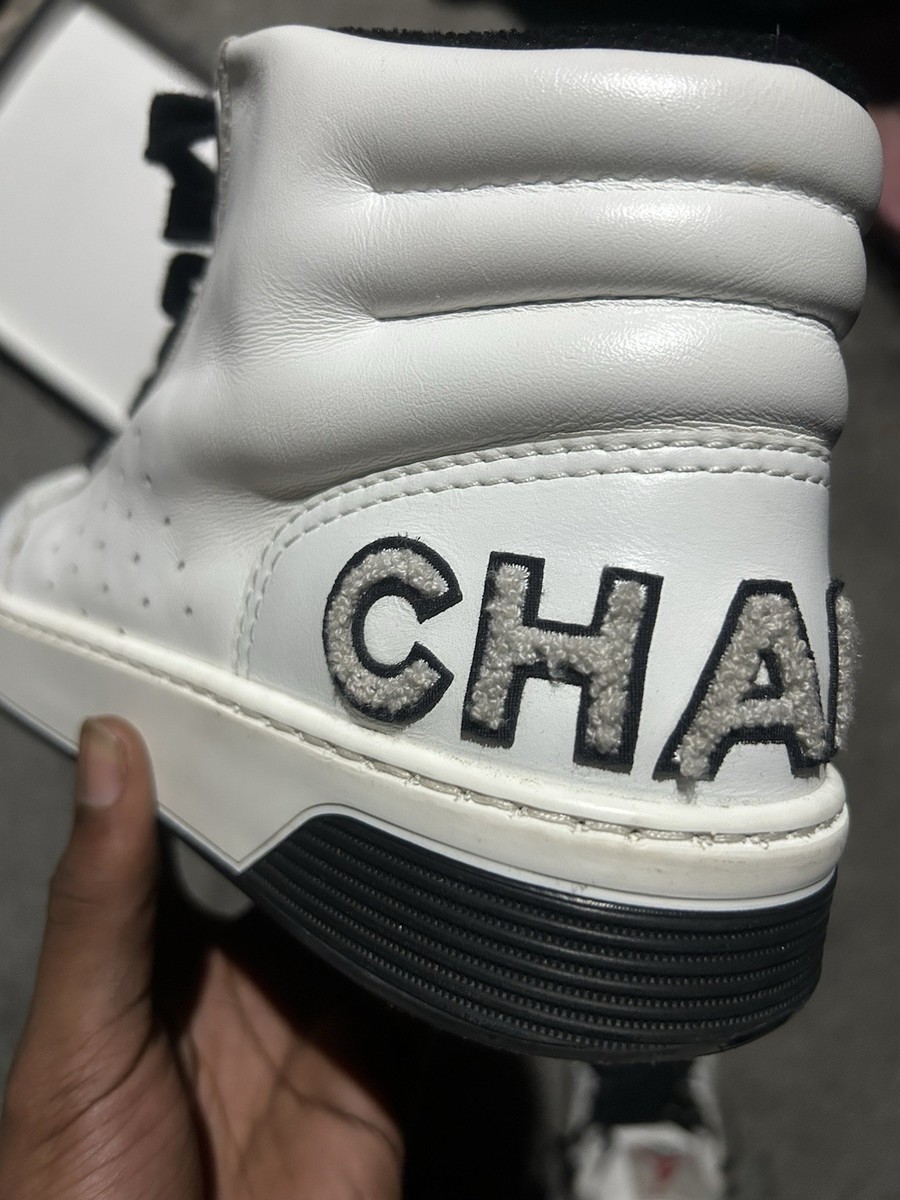 CHANEL C7600 High Top Sneakers White Black Calfskin G35935 X51755