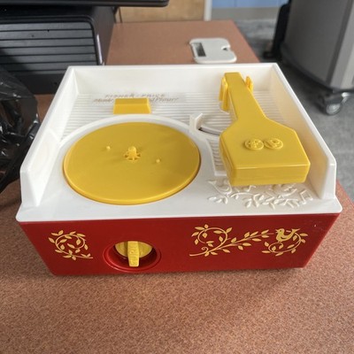 Mattel Fisher Price Music Box Record Player 2014 Version 4 Records Tested/Works