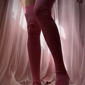 1930s Antique Hand Dyed Pink Combed Cotton Socks