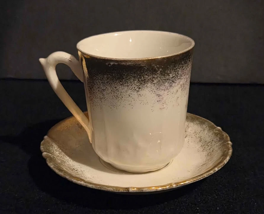 复古花卉茶杯和碟子套装 — 第 2/4 张图片