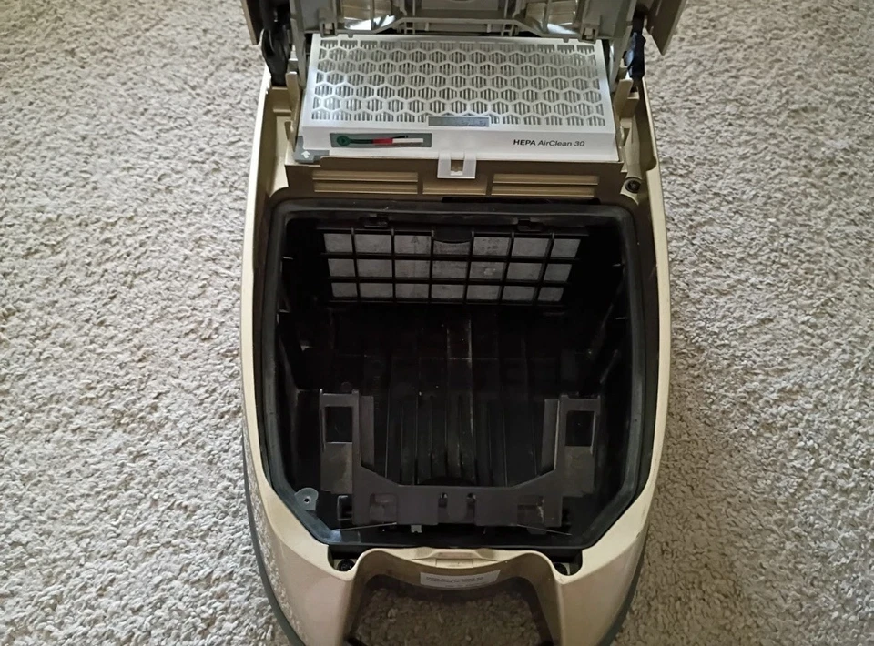 Bote de vacío Miele Champagne solo S548 con accesorios SIN MANGUERA Foto 4 de 4