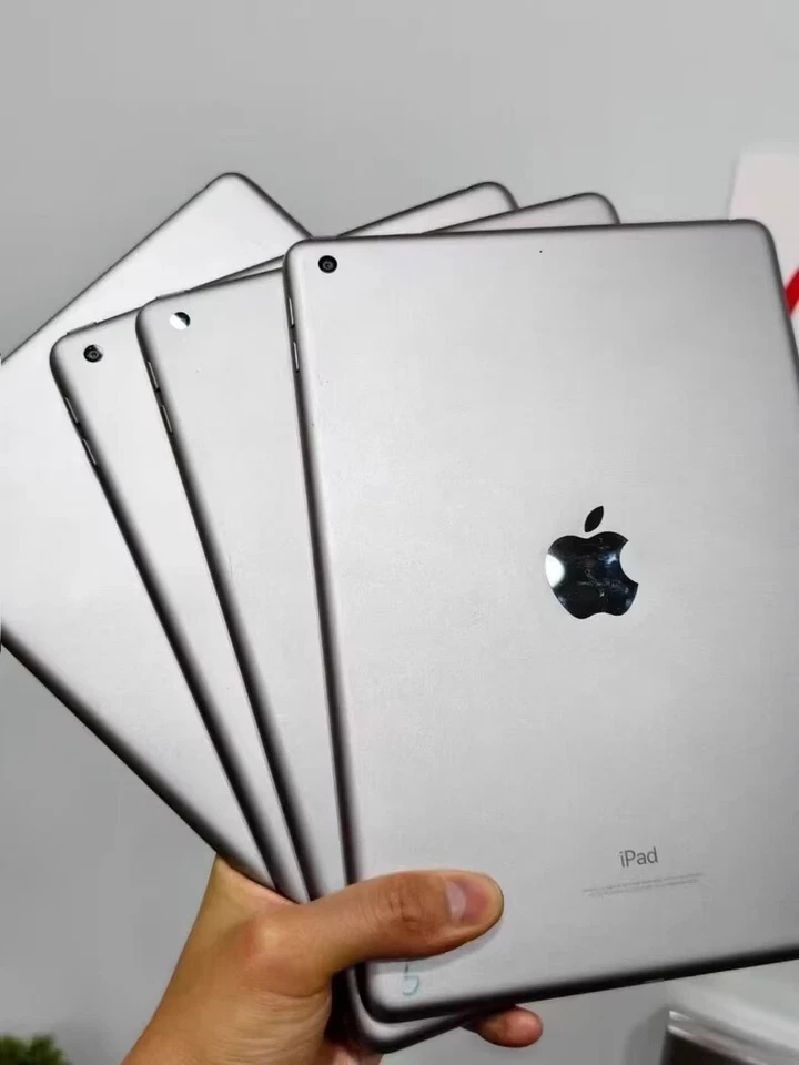 Apple iPad6 (2018) 9.7" 8MP 32GB 2GB Wi-Fi Fingerprint Quad-core 2.34 ios - Image 2 of 4