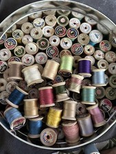 Lot of 120 Vintage Wood Spools Clarks Talon Nymo Belding Coats w/tin