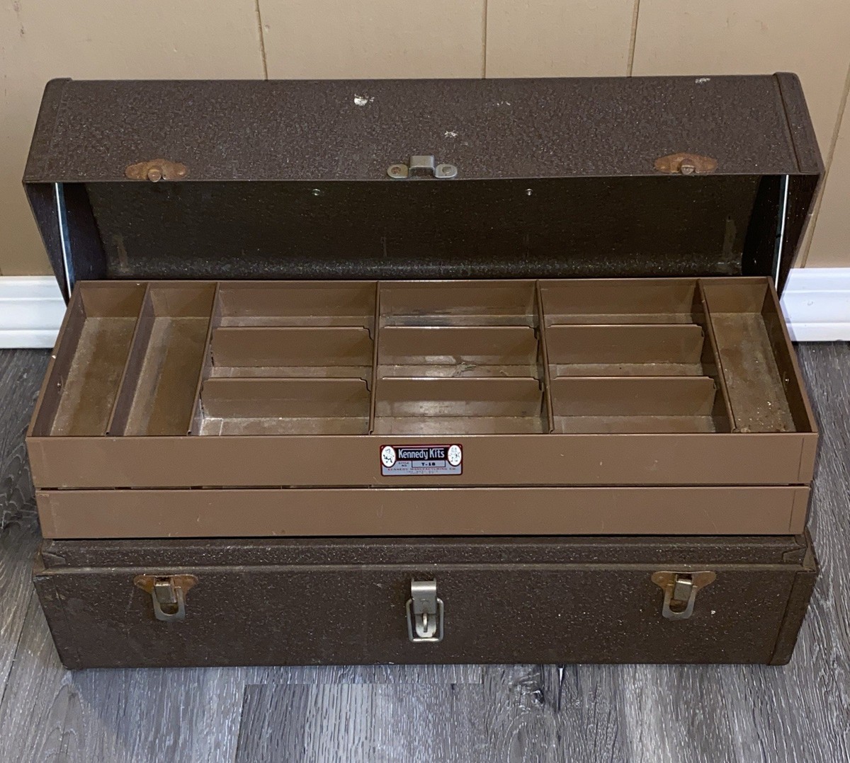 Vintage 1950s Kennedy Kits 2 Tier T-18 Tool Box Tackle Box Fishing