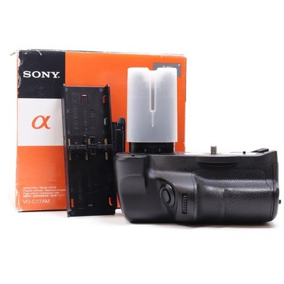SONY α77 SLT-A77V + VG-C77AM　+　HVL-F42AM Sony VG-C77AM Vertical Battery Grip for Alpha a77, a77 II and a99
