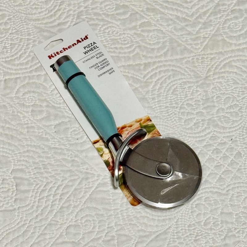 KitchenAid Pizza Wheel Cutter - Highly rated Buy It For Life recommendation