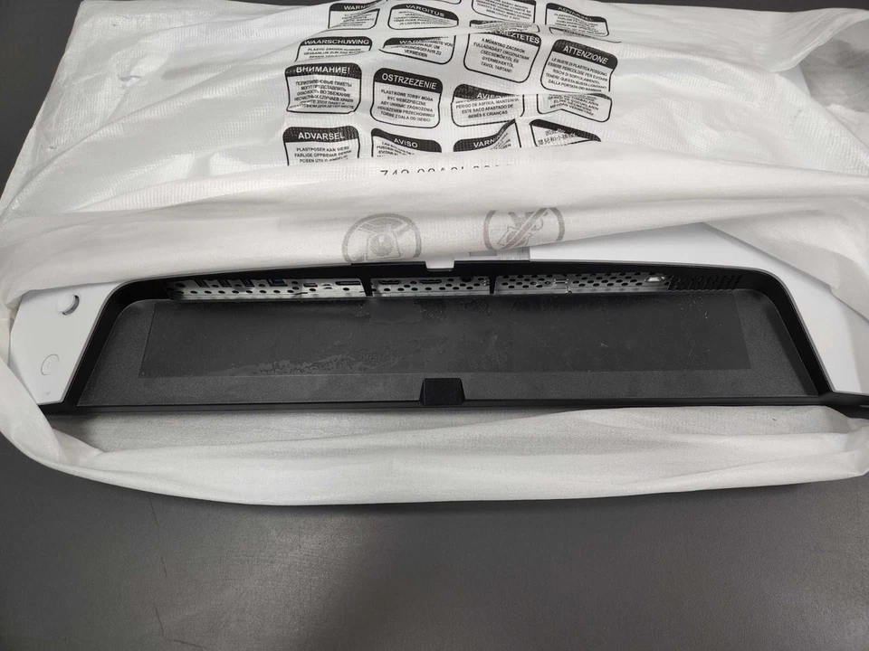 Sony INZONE M9 27" 4K UHD IPS LED Gaming Monitor - Image 4 of 4