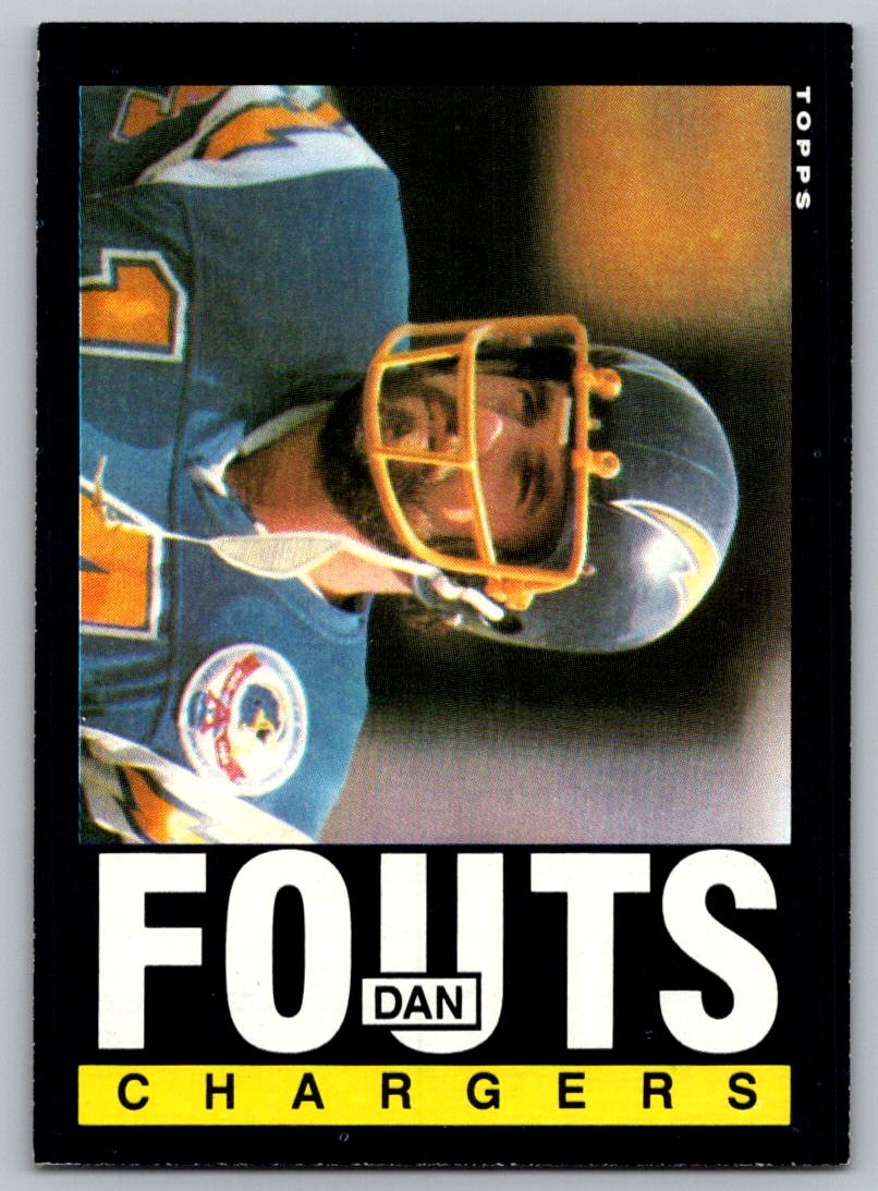Topps 1985 Topps San Diego Chargers Dan Fouts #372 Excellent