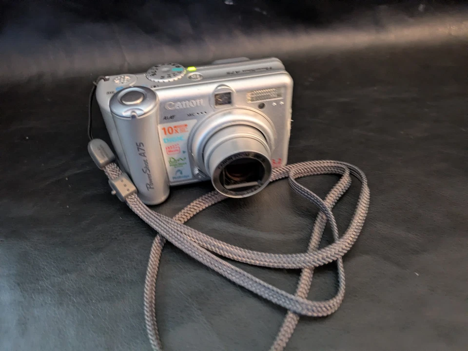 Canon PowerShot A75 3.2MP Digital Camera Silver Works 3x Optical Zoom Woking - Image 2 of 4