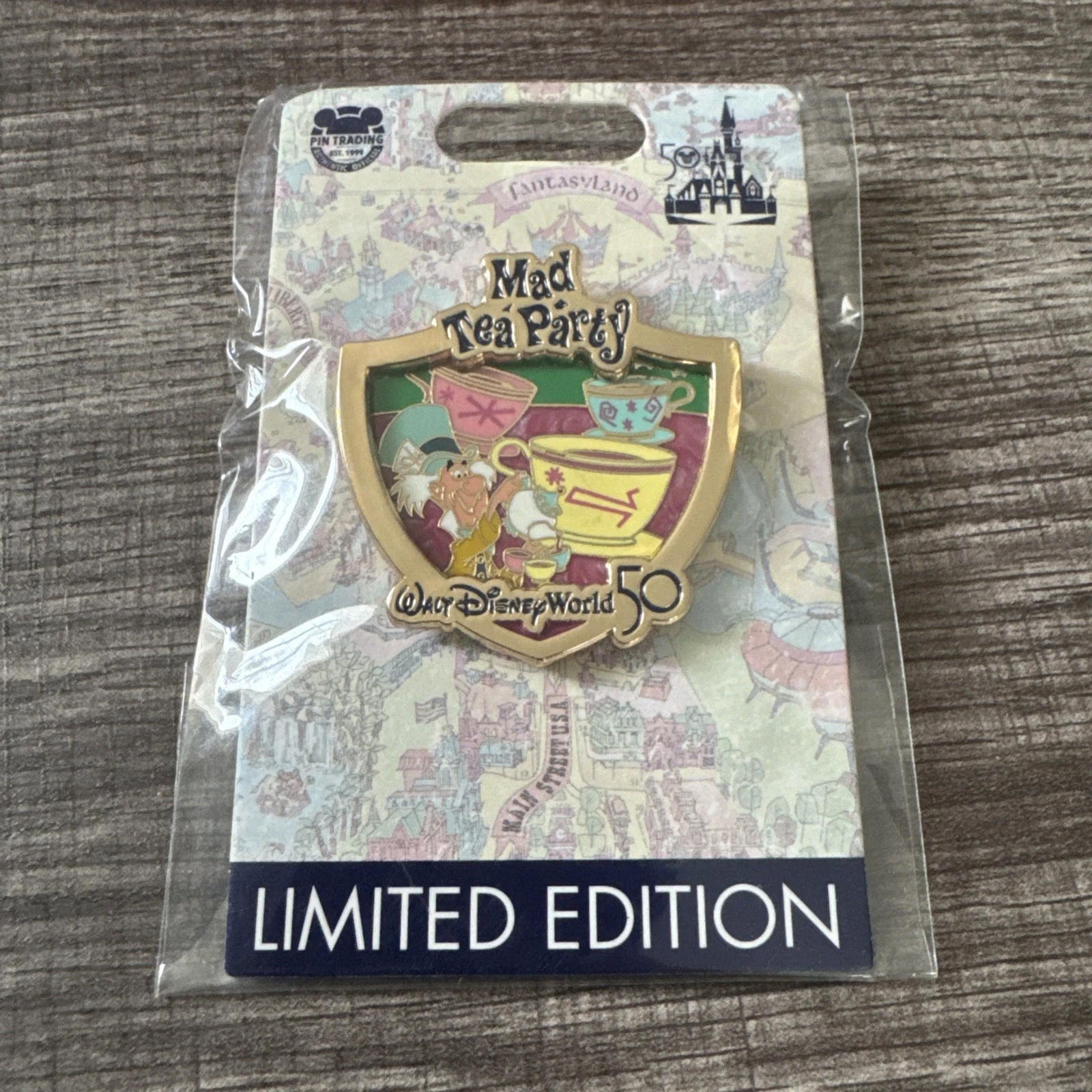 NEW Walt Disney World 50th Anniversary Mad Tea Party Mad Hadler Crest Pin LE