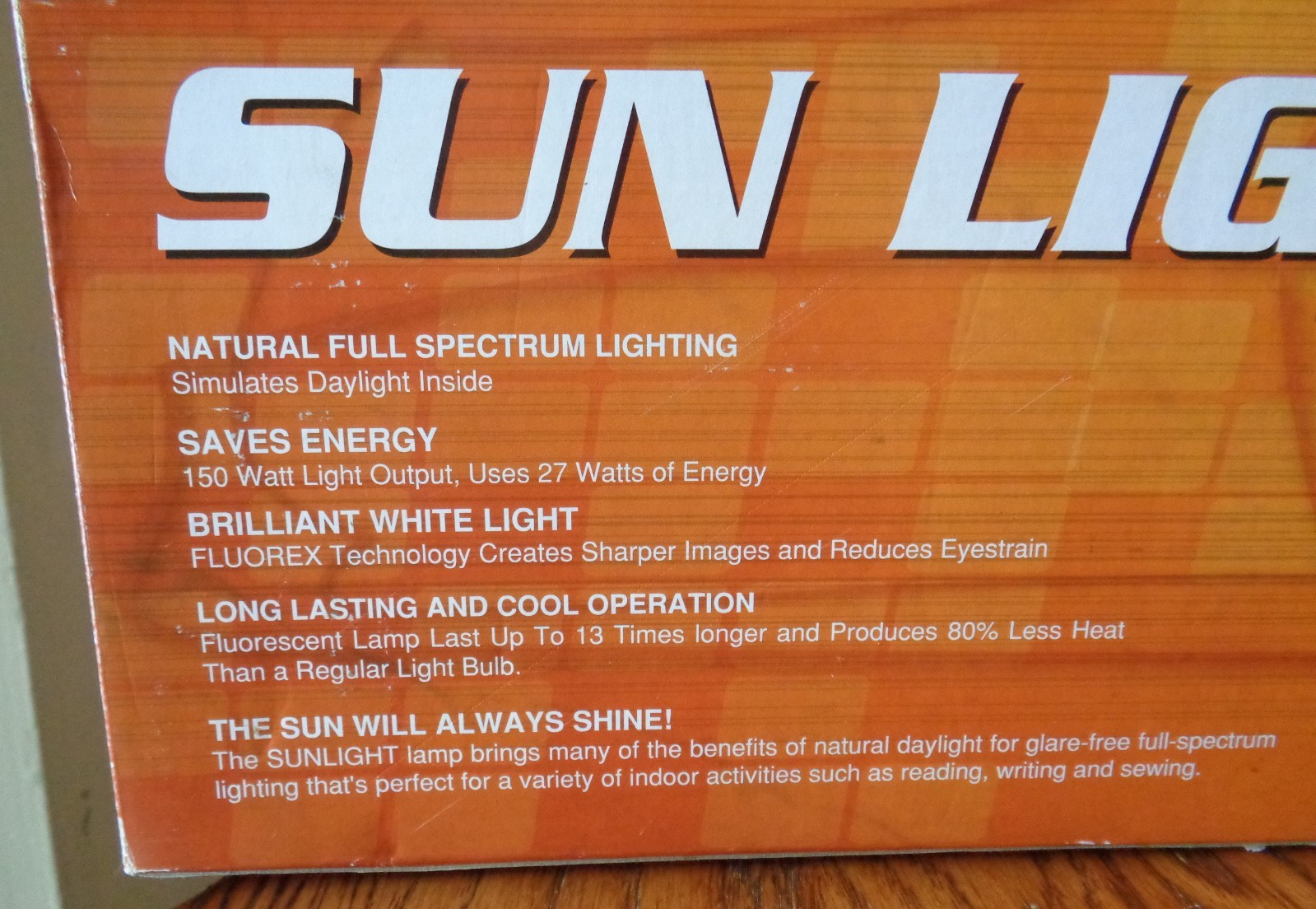 LIGHTS OF AMERICA Fluorex Technology SUN LIGHT Desk Lamp ~ Model No. 1137 ~ NEW!