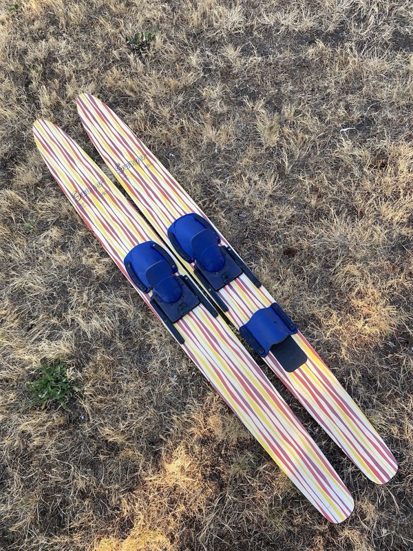 VINTAGE LAKE REGION SWINGERS WOOD WATER SKIS COMBOS CABIN DECOR MAHERAJAH ERA