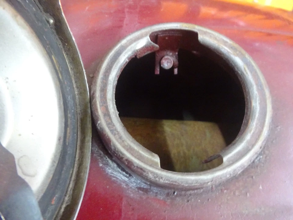 Harley Davidson DE COLECCIÓN MODELO K SPORTSTER USADO ROJO TANQUE DE COMBUSTIBLE Foto 3 de 4