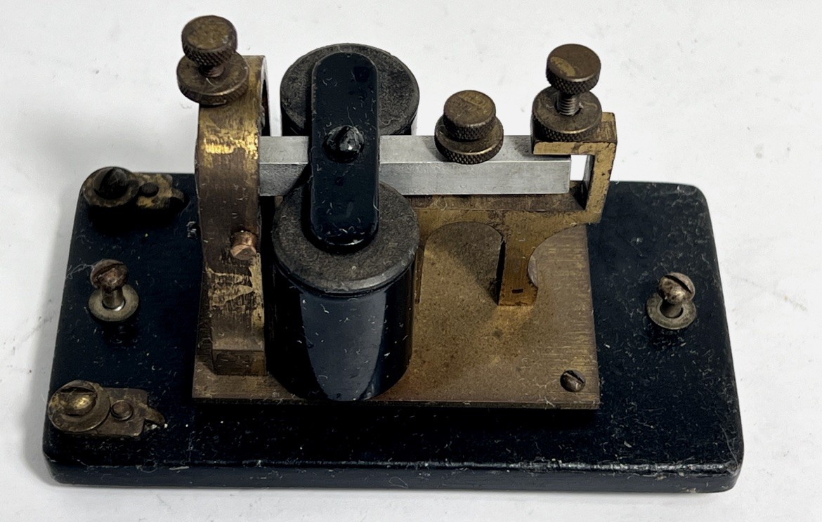 J.H. Bunnell Pen Register model KS-3106 with western electric sounder