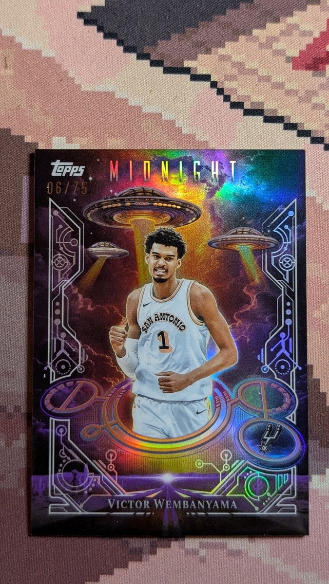 2025-26 Topps Midnight VICTOR WEMBANYAMA Daydreamers Dusk 6/75 DD