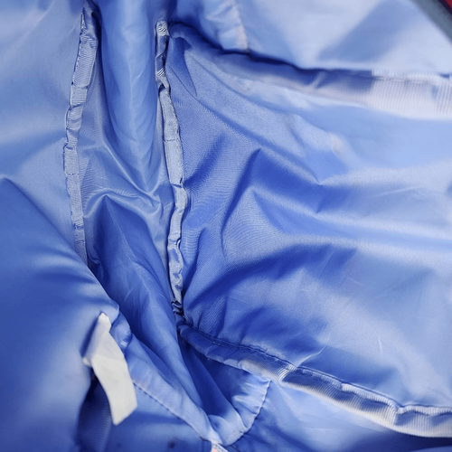 Mochila domo Cat & Jack para niñas con patrón de flores rosa intenso - Imagen 5 de 5