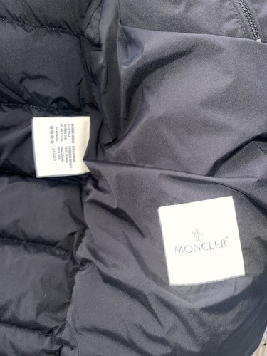 Men's Moncler black puffer jacket size 3 (M) - Picture 4 of 7
