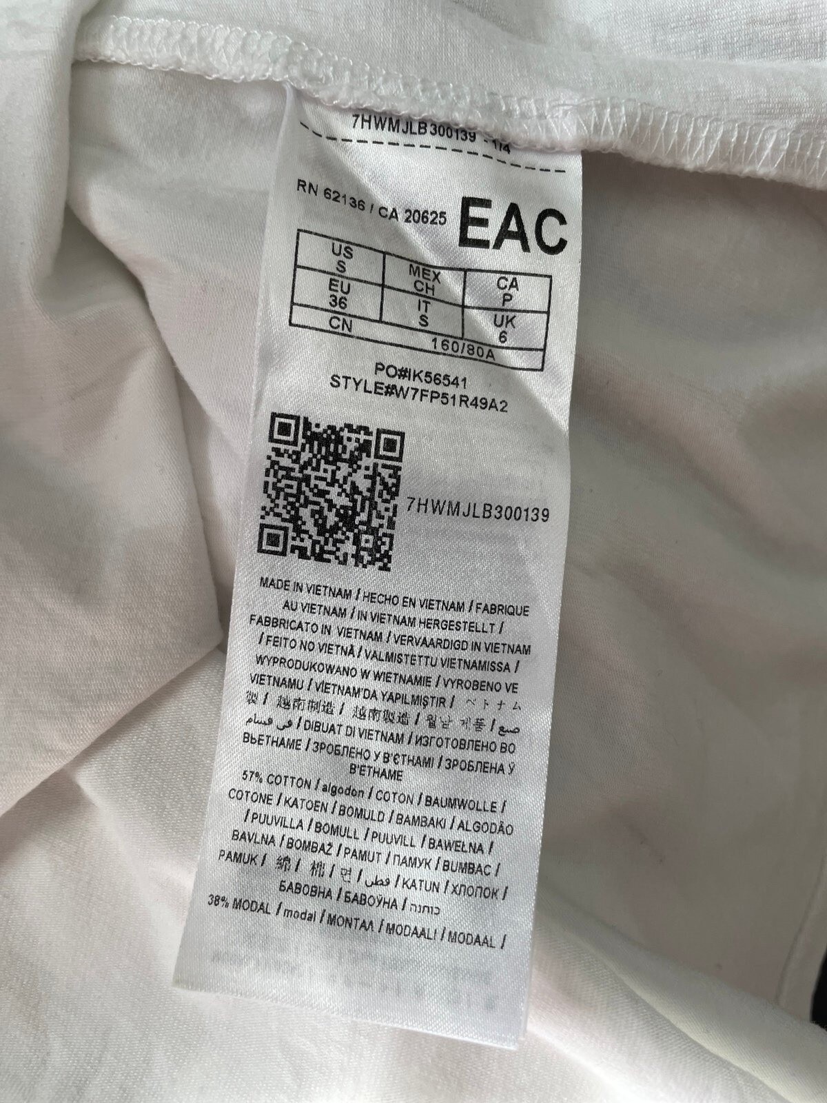 Guess white basic tank top size small - image 4