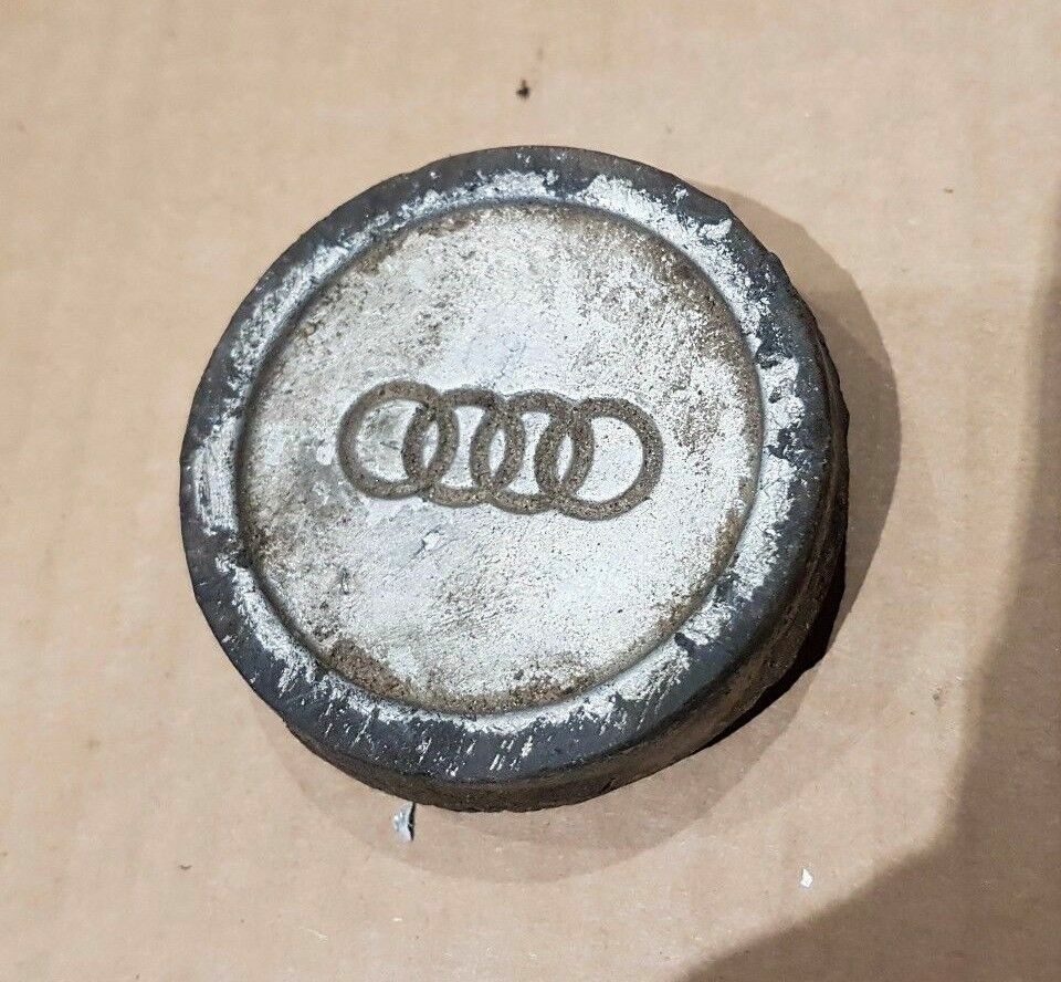 AUDI 80 100 COUPE ALLOY WHEEL CENTRE CENTER HUB CAP COVER