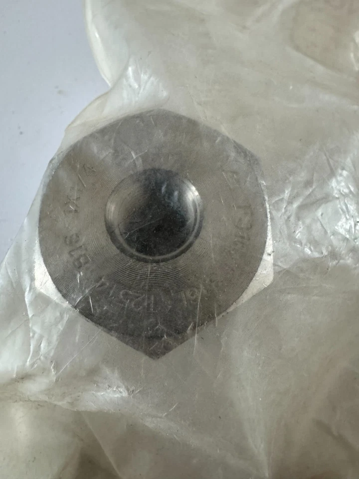 Merit Brass 1" X1/4" 3M/1M#316/L SS HEX Bushing A182 - Image 2 of 3