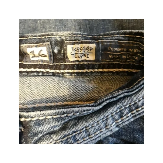 MISS ME Girls (16) Denim Embellished Capris 28" X 16" with 7" Rise Lots of BLING - Image 3 of 4