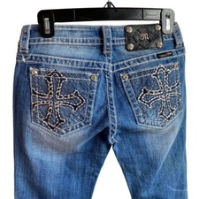 Miss Me Jeans Women's Size 26 boot cut Denim Rhinestone cross embelished Pockets