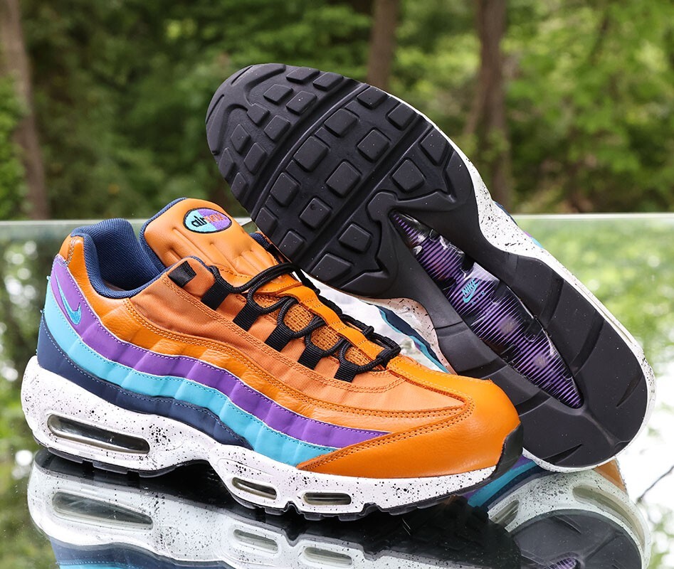 Nike Air Max 95 Monarch Men's Size 13 Orange Blue Custom 538416