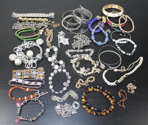 Lot 39 Vintage Modern Bracelets Rhinestone Charm Costume Jewelry Bulk