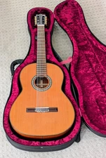Cordoba Luthier C9 Parlor Cedar Top 7/8" Scale Nylon String Guitar 1 Owner 6mos