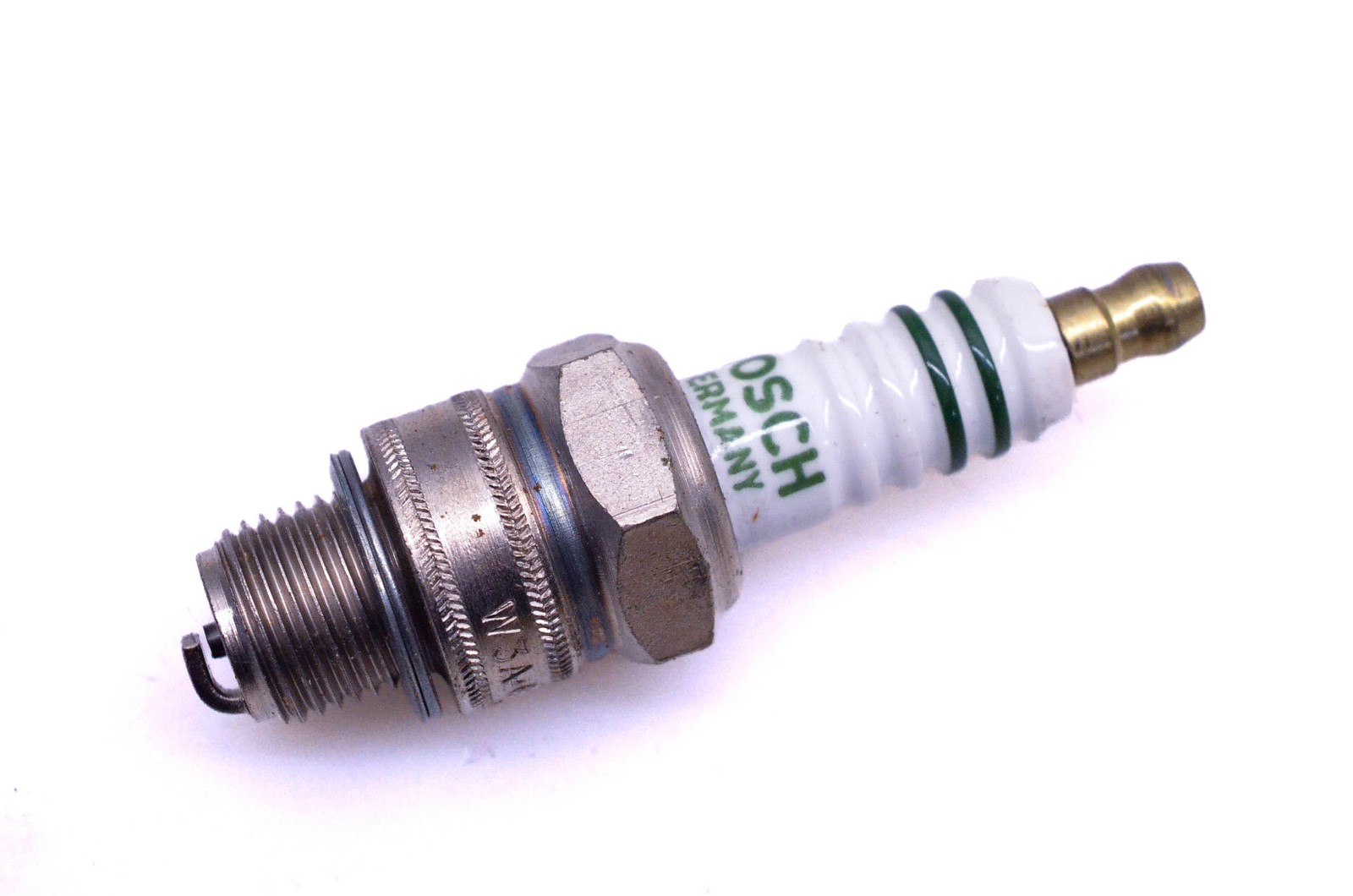 Bosch W3A, W275T1, 0241255500 Sparkplug NOS
