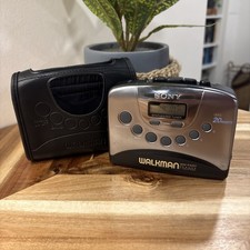 Sony Walkman WM-FX251 FM AM Cassette Player w/ Case Works Tested Reconditioned