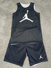 EUC Boys Air Jordan Nike Black White Reversible Mesh Jersey Outfit Size M