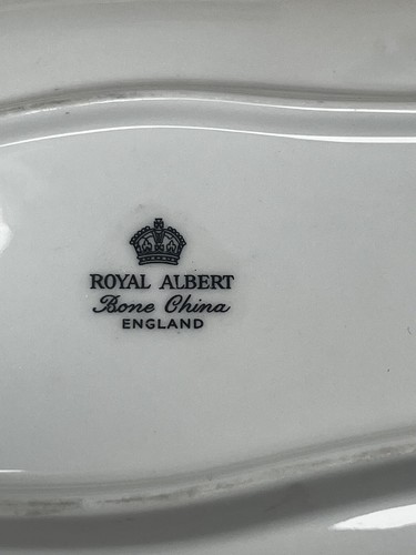 Royal Albert Silver Maple Long Butter Dish Ivy Leaves Gold Gilt - Picture 7 of 10