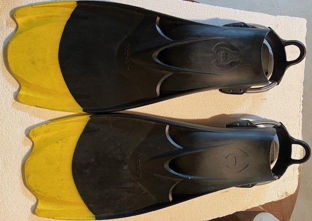 FORD   TAR  AND ROAD OIL REMOVER PINT CAN