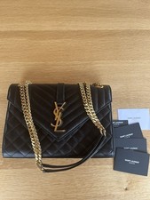Borsa media Saint Laurent Envelope originale - nera - pelle di vitello caviale - oro -
