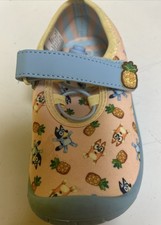 BRAND NEW GIRLS SIZE 9/10 BLUEY WATER SHOES