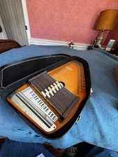 OSCAR SCHMIDT 31 STRING AUTOHARP