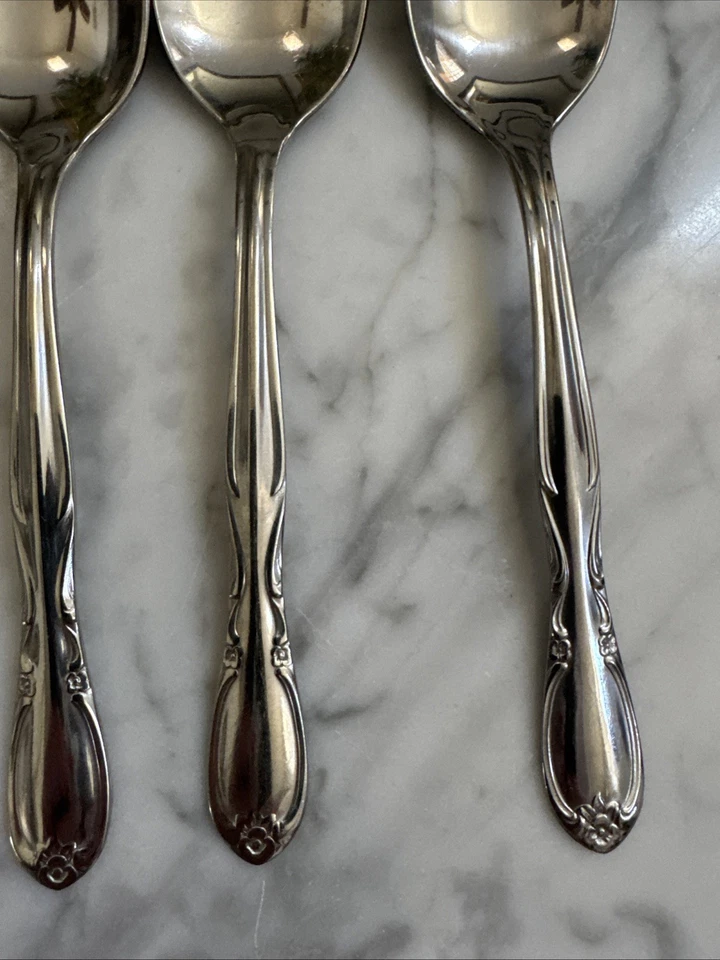 Talheres Superior Chapel Hill aço inoxidável EUA 4 colheres de chá vintage excelente - Imagem 4 de 4