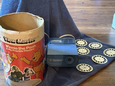 View-Master Winnie the Pooh Viewer Projector w/ Reels Canister 1973 GA7-2-D