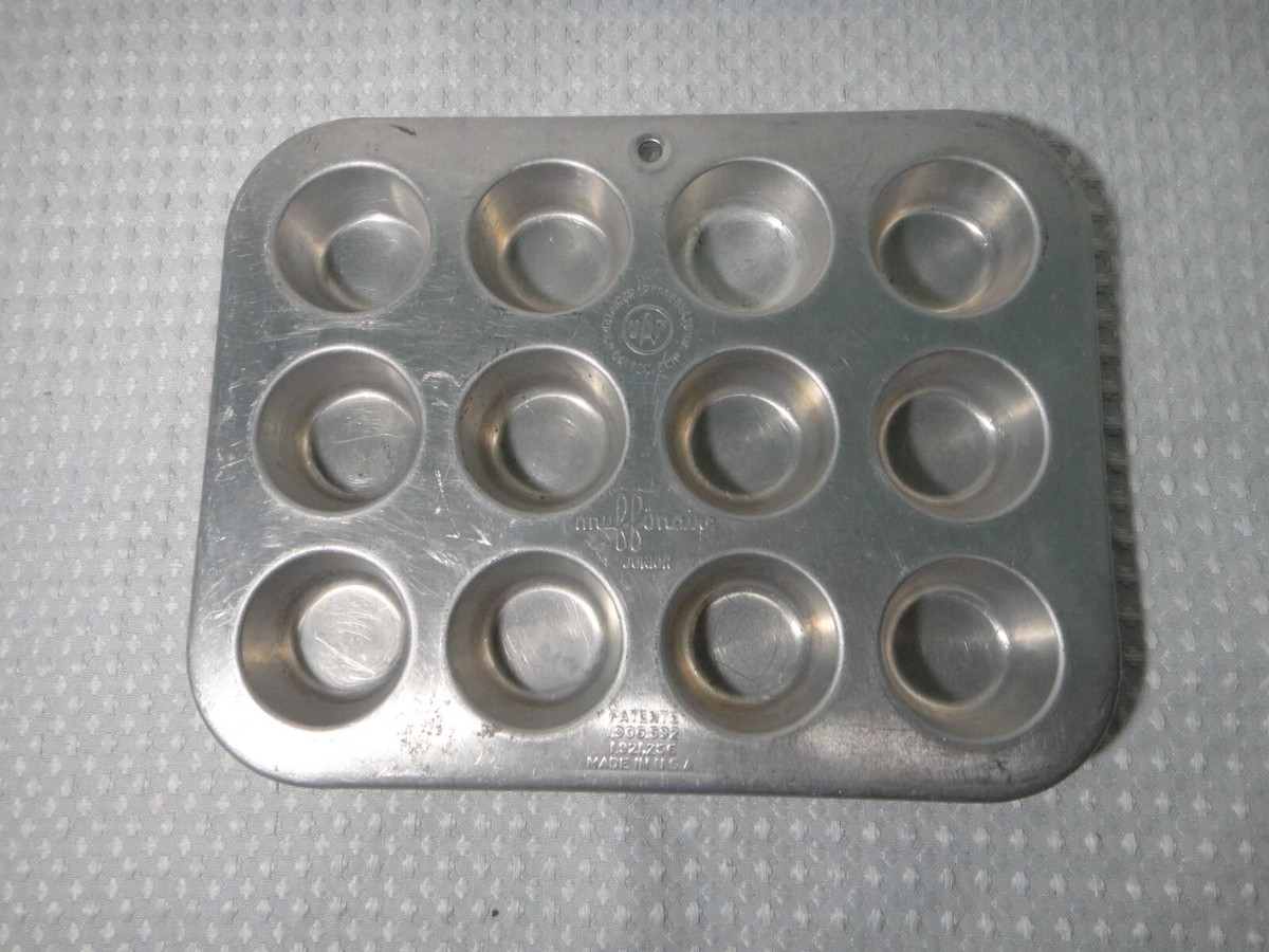 Vintage United Aircraft Products MUFFINAIRE JR Mini Muffin