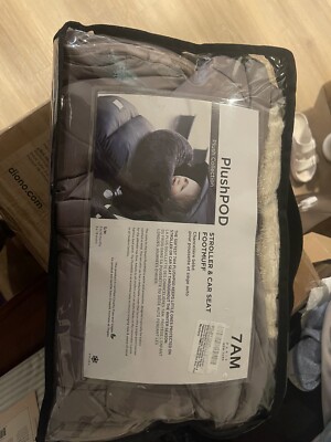 7 a.m.  Enfant Plushpod Footmuff