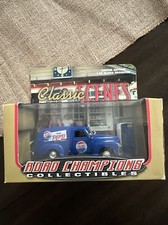 1999 Classic Scenes Road Champions Collectibles Pepsi Truck NIB