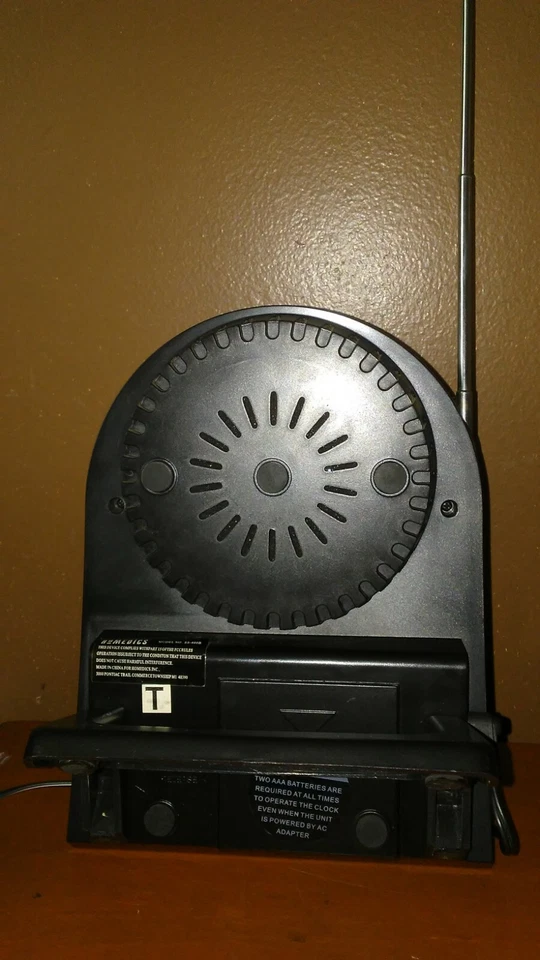 HoMedics SS-400B Natural Sounds Spa Clock Radio With 4 Soothing Sound Options - Image 4 of 4